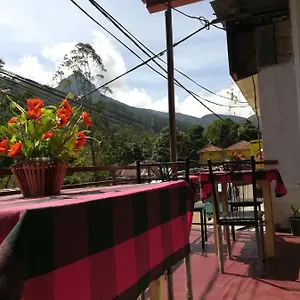 https://the-peak-residence.kandyhotelsnow.com